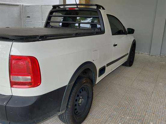 VOLKSWAGEN-SAVEIRO-2023