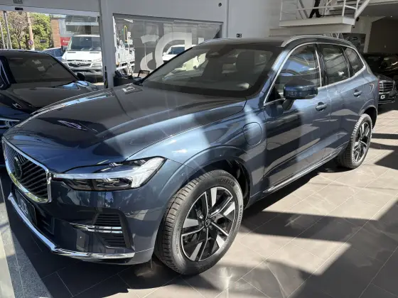 VOLVO XC60 2.0 T8 PHEV PLUS AWD GEARTRONIC