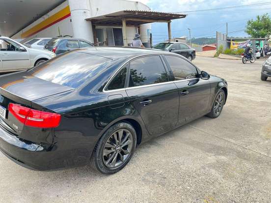 AUDI-A4-2015