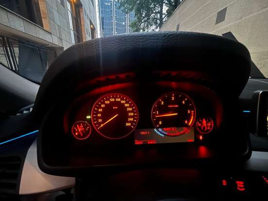 BMW-X5-2015