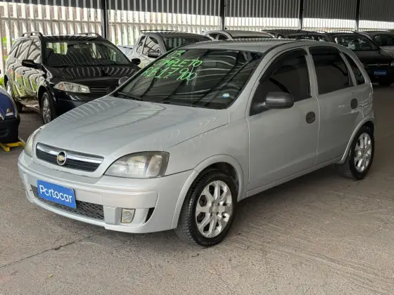 CHEVROLET CORSA 1.8 MPFI MAXX SEDAN 8V GASOLINA 4P MANUAL CHEVROLET CORSA 1.8 MPFI MAXX SEDAN 8V GASOLINA 4P MANUAL