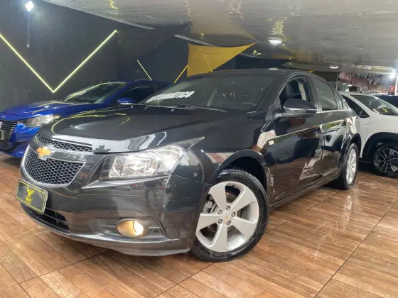CHEVROLET CRUZE 1.8 LT 16V FLEX 4P AUTOMÁTICO CHEVROLET CRUZE 1.8 LT 16V FLEX 4P AUTOMÁTICO