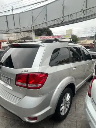 DODGE JOURNEY 3.6 SXT V6 GASOLINA 4P AUTOMÁTICO