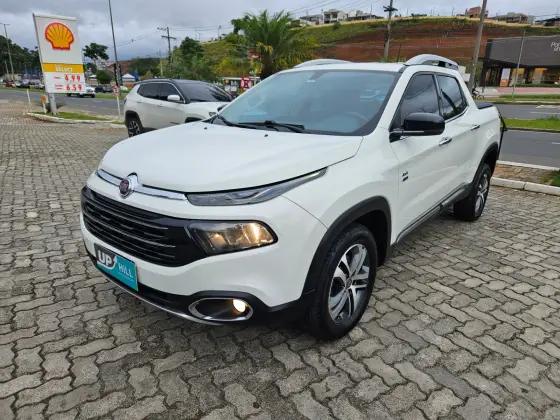 FIAT TORO 2.0 16V TURBO DIESEL VOLCANO 4WD AT9