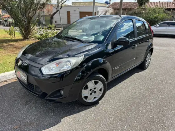 FORD FIESTA 1.6 ROCAM HATCH 8V FLEX 4P MANUAL