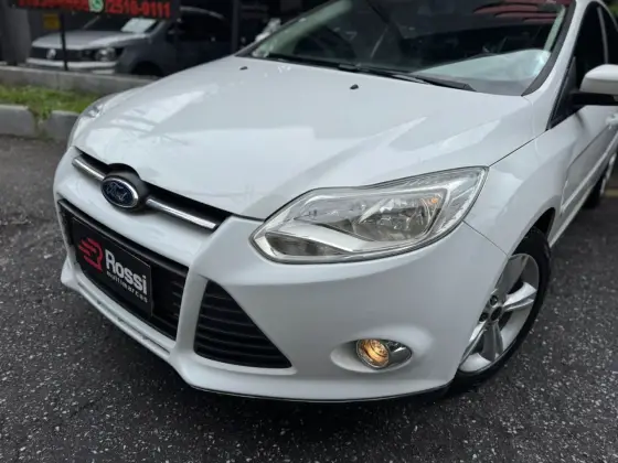 FORD FOCUS 1.6 SE 16V FLEX 4P POWERSHIFT