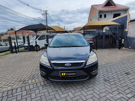 FORD FOCUS 2.0 GHIA 16V FLEX 4P AUTOMÁTICO