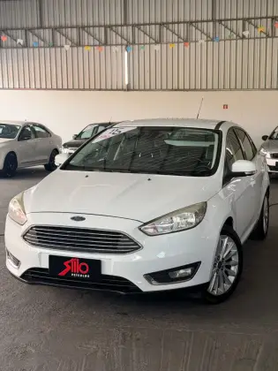 FORD FOCUS 2.0 TITANIUM 16V FLEX 4P POWERSHIFT FORD FOCUS 2.0 TITANIUM 16V FLEX 4P POWERSHIFT