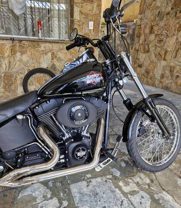 HARLEY-DAVIDSON NIGHT TRAIN 
