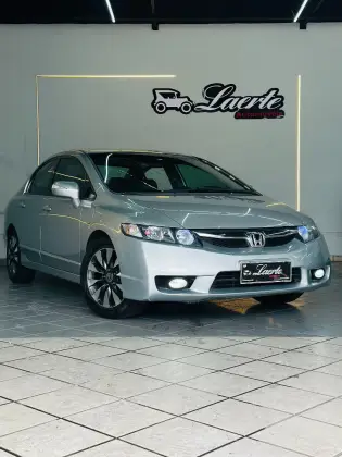 HONDA CIVIC 1.8 LXL 16V FLEX 4P AUTOMÁTICO HONDA CIVIC 1.8 LXL 16V FLEX 4P AUTOMÁTICO