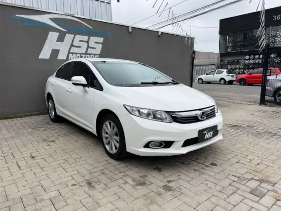 HONDA CIVIC 2.0 LXR 16V FLEX 4P AUTOMÁTICO HONDA CIVIC 2.0 LXR 16V FLEX 4P AUTOMÁTICO