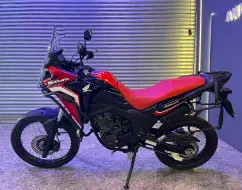 HONDA XRE 300 SAHARA HONDA XRE 300 SAHARA