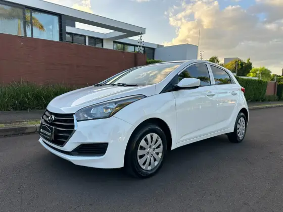 HYUNDAI HB20 1.0 COMFORT 12V FLEX 4P MANUAL HYUNDAI HB20 1.0 COMFORT 12V FLEX 4P MANUAL