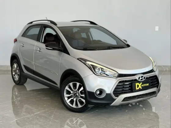 HYUNDAI HB20X 1.6 16V PREMIUM FLEX 4P AUTOMÁTICO HYUNDAI HB20X 1.6 16V PREMIUM FLEX 4P AUTOMÁTICO