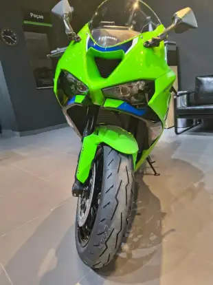 KAWASAKI-NINJA ZX-6R KRT-2025