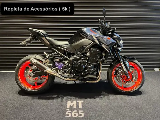 KAWASAKI Z900 