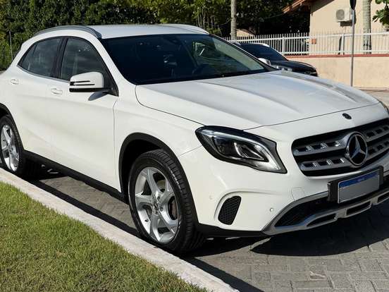 MERCEDES-BENZ-GLA 200-1.6 CGI FLEX ADVANCE 7G-DCT MERCEDES-BENZ-GLA 200-2019