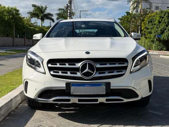 MERCEDES-BENZ-GLA 200-1.6 CGI FLEX ADVANCE 7G-DCT MERCEDES-BENZ-GLA 200-2019