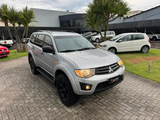 MITSUBISHI PAJERO DAKAR 3.2 4X4 16V TURBO INTERCOOLER DIESEL 4P MANUAL MITSUBISHI PAJERO DAKAR 3.2 4X4 16V TURBO INTERCOOLER DIESEL 4P MANUAL