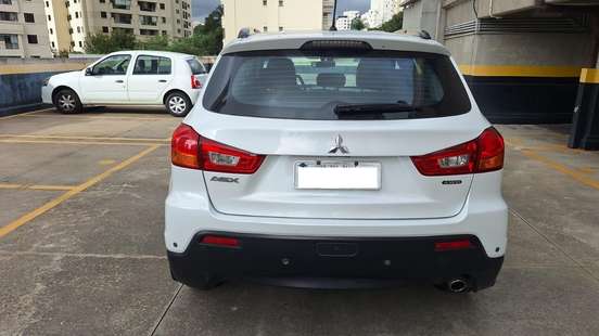 MITSUBISHI-ASX-2011