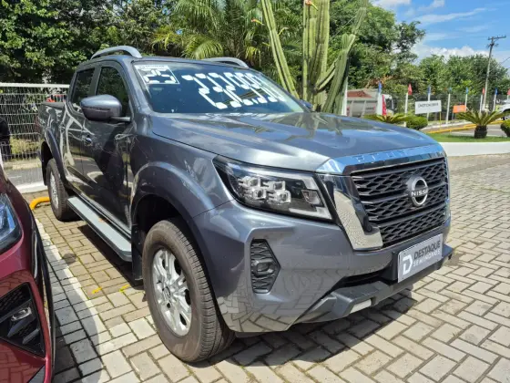 NISSAN FRONTIER 2.3 16V TURBO DIESEL XE CD 4X4 AUTOMÁTICO NISSAN FRONTIER 2.3 16V TURBO DIESEL XE CD 4X4 AUTOMÁTICO