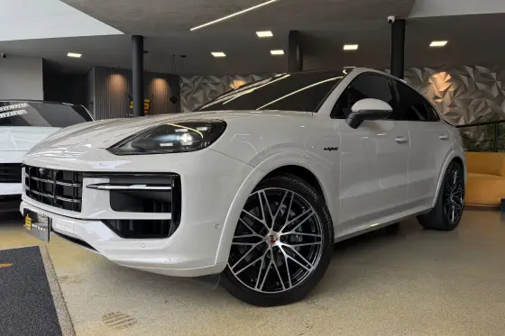 PORSCHE CAYENNE 3.0 V6 E-HYBRID COUPÉ AWD TIPTRONIC S