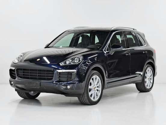PORSCHE-CAYENNE-2015
