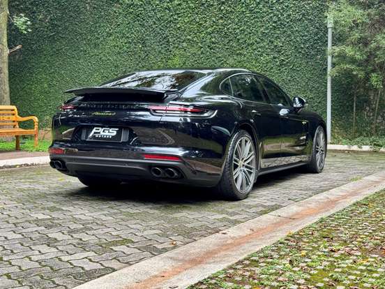 PORSCHE-PANAMERA-2020
