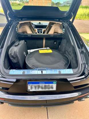 PORSCHE-PANAMERA-2023