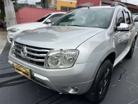 RENAULT DUSTER 2.0 DYNAMIQUE 4X2 16V FLEX 4P AUTOMÁTICO