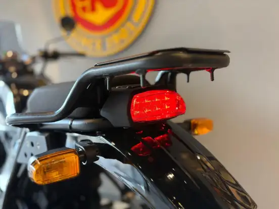 ROYAL ENFIELD-HIMALAYAN ROYAL ENFIELD-HIMALAYAN-2021