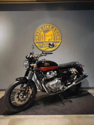 ROYAL ENFIELD INTERCEPTOR 