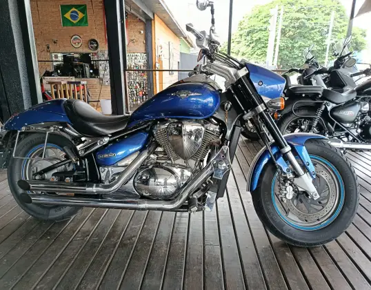SUZUKI BOULEVARD M800 