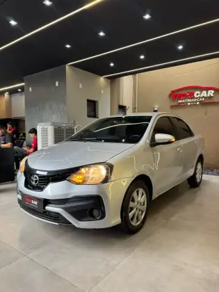 TOYOTA ETIOS 1.5 X PLUS 16V FLEX 4P AUTOMÁTICO