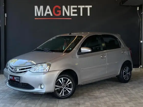 TOYOTA ETIOS 1.5 XS 16V FLEX 4P MANUAL TOYOTA ETIOS 1.5 XS 16V FLEX 4P MANUAL