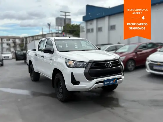 TOYOTA HILUX 2.8 D-4D TURBO DIESEL CD POWER PACK 4X4 AUTOMÁTICO