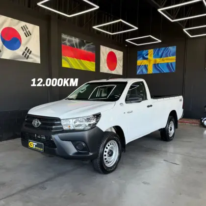 TOYOTA HILUX 2.8 D-4D TURBO DIESEL CS 4X4 AUTOMÁTICO TOYOTA HILUX 2.8 D-4D TURBO DIESEL CS 4X4 AUTOMÁTICO