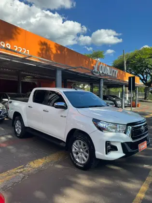 TOYOTA HILUX 2.8 SRV 4X4 CD 16V DIESEL 4P AUTOMÁTICO