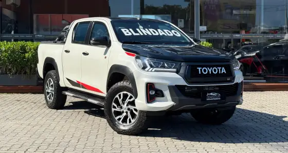 TOYOTA HILUX 4.0 V6 GR SPORT 4X4 CD GASOLINA AUTOMÁTICO TOYOTA HILUX 4.0 V6 GR SPORT 4X4 CD GASOLINA AUTOMÁTICO