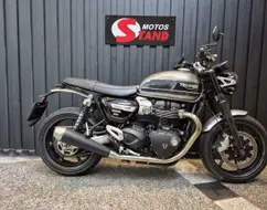 TRIUMPH STREET TWIN TRIUMPH STREET TWIN