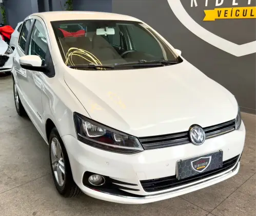 VOLKSWAGEN FOX 1.0 MI COMFORTLINE 8V FLEX 4P MANUAL VOLKSWAGEN FOX 1.0 MI COMFORTLINE 8V FLEX 4P MANUAL