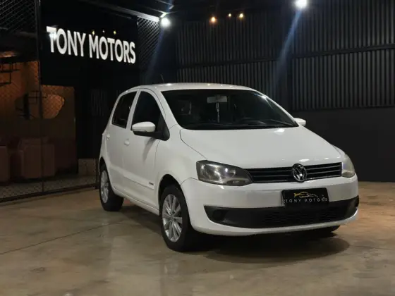 VOLKSWAGEN FOX 1.6 MI 8V FLEX 4P AUTOMATIZADO VOLKSWAGEN FOX 1.6 MI 8V FLEX 4P AUTOMATIZADO
