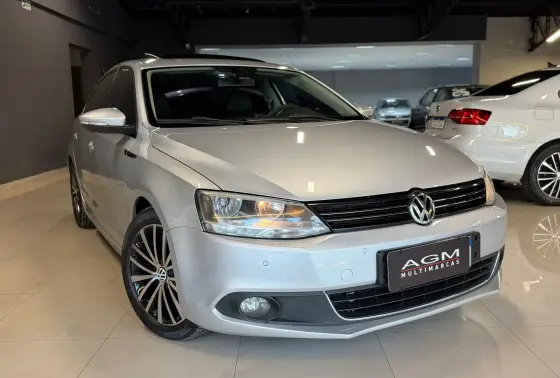 VOLKSWAGEN JETTA 2.0 TSI HIGHLINE 200CV GASOLINA 4P TIPTRONIC