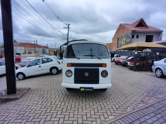 VOLKSWAGEN KOMBI 1.4 MI FURGÃO 8V FLEX 3P MANUAL