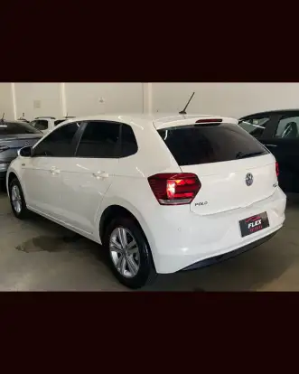 VOLKSWAGEN-POLO-2019