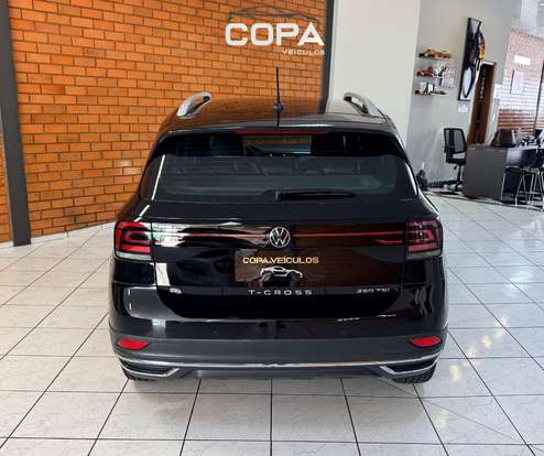 VOLKSWAGEN-T-CROSS-2022