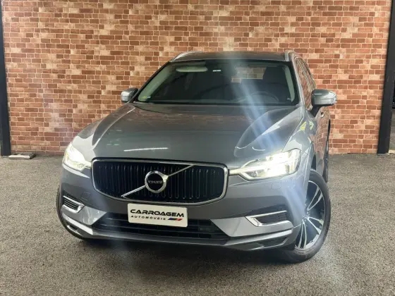 VOLVO XC60 2.0 T8 HYBRID MOMENTUM AWD GEARTRONIC