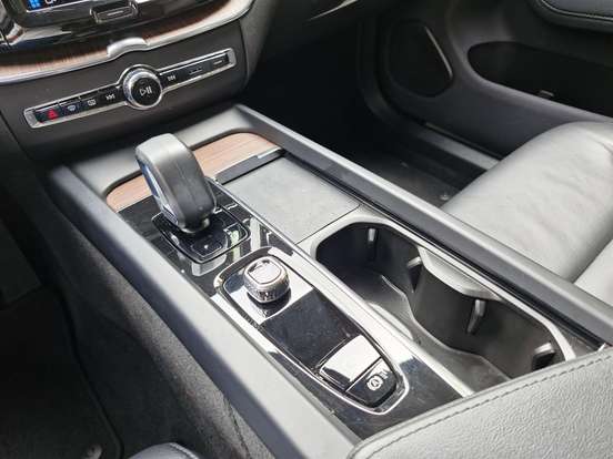 VOLVO-XC60-2.0 T8 RECHARGE PLUS AWD GEARTRONIC VOLVO-XC60-2023