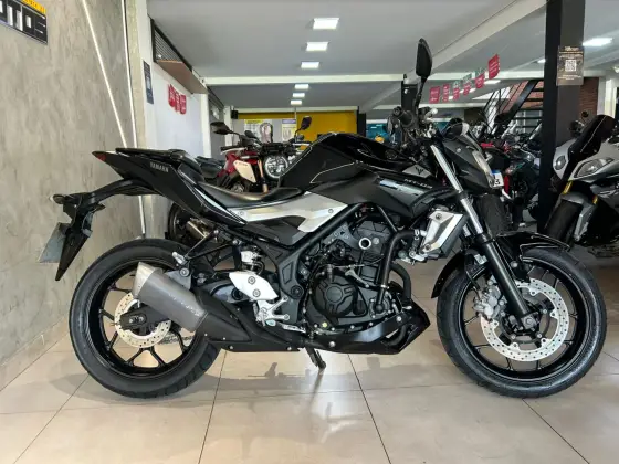 YAMAHA MT-03 YAMAHA MT-03