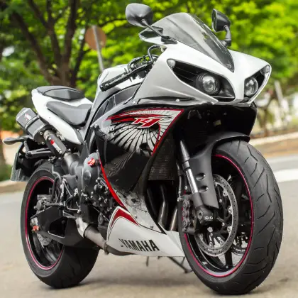 YAMAHA YZF R1 YAMAHA YZF R1